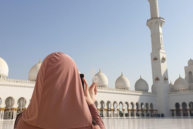 Private Abu Dhabi tour with Emirati Guide - Heritage Village: a first look at older Abu Dhabi