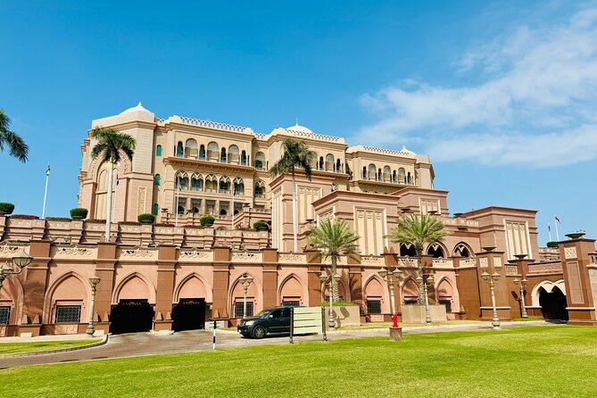 Private Abudhabi City Tour from Dubai - Marina Mall, the Corniche, and lunch choices