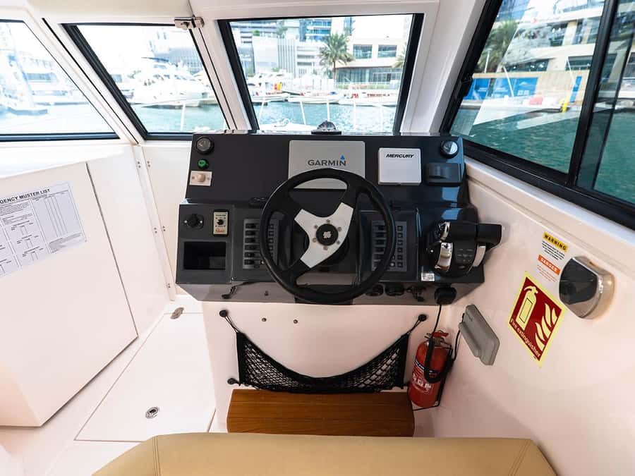 Private Boat Dubai: 36ft - Who will get the most from this Dubai cruise