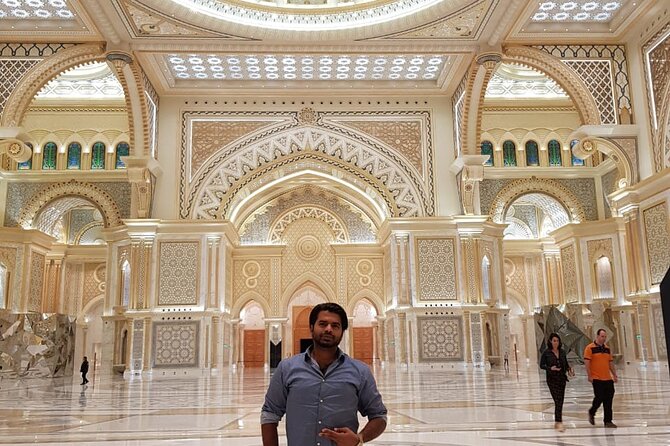 Private Full-Day Abu Dhabi City Tour from Dubai - Yas Island and Ferrari World photo stops