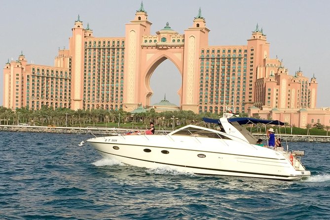 Private Luxury Everest Yacht Cruise from Dubai Marina - Starting at Dubai Marina and Walk EMAAR