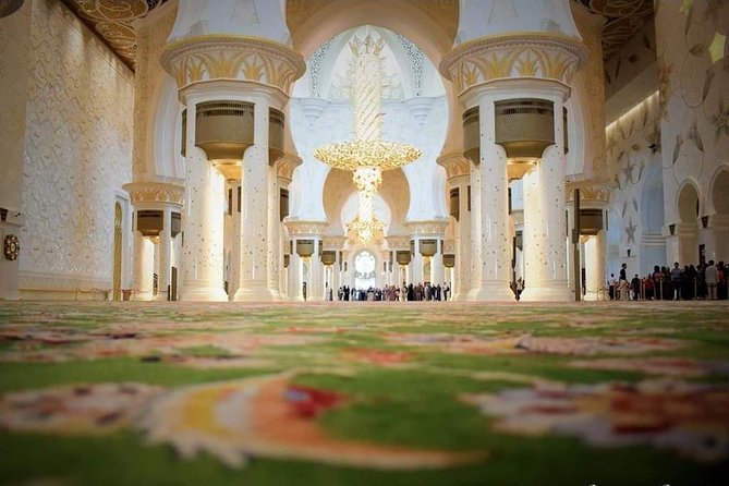 Private Tour : Abu Dhabi Full Day City Tour - The Dates Market adds a local taste
