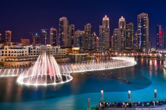 Private Tour: Dubai Frame, Burj Khalifa Entry and Dubai Fountain - What the private format really gives you