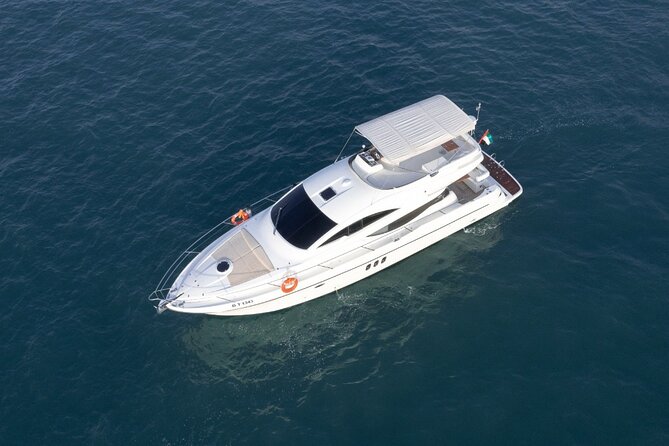 Private Yacht Cruising Rental from Dubai Marina - Dubai Marina and Jumeirah Beach Residence