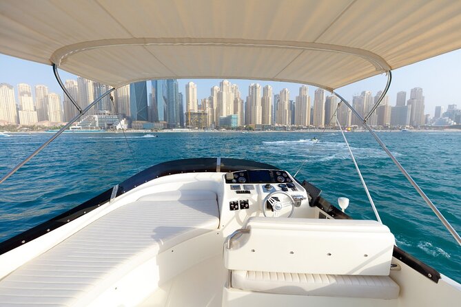 Private Yacht Cruising Rental from Dubai Marina - The yacht’s salon and open deck