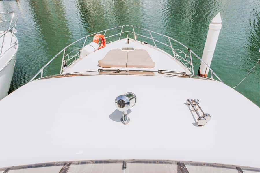 Private Yacht Dubai: 56ft - What Is Included, and What Costs Extra