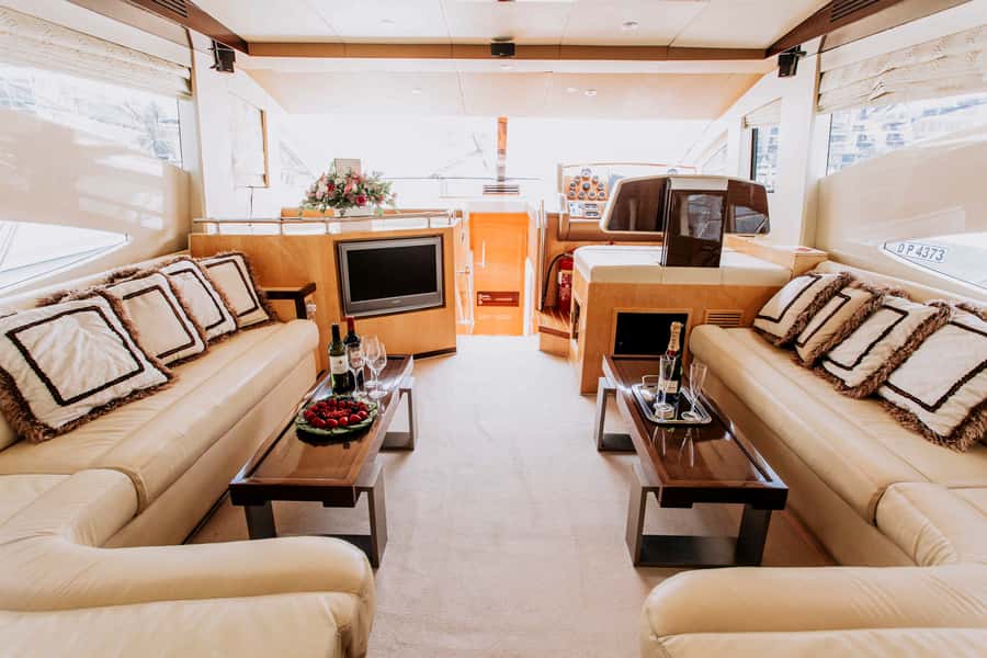 Private Yacht Dubai: 56ft - Is $626 Good Value for a Private Yacht?