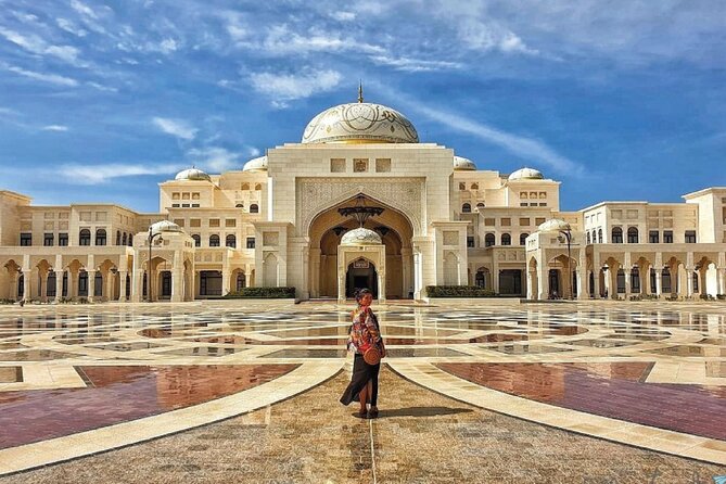 Qasr Al Watan Entry Ticket in Abu Dhabi - What the $15 admission includes, and what it does not