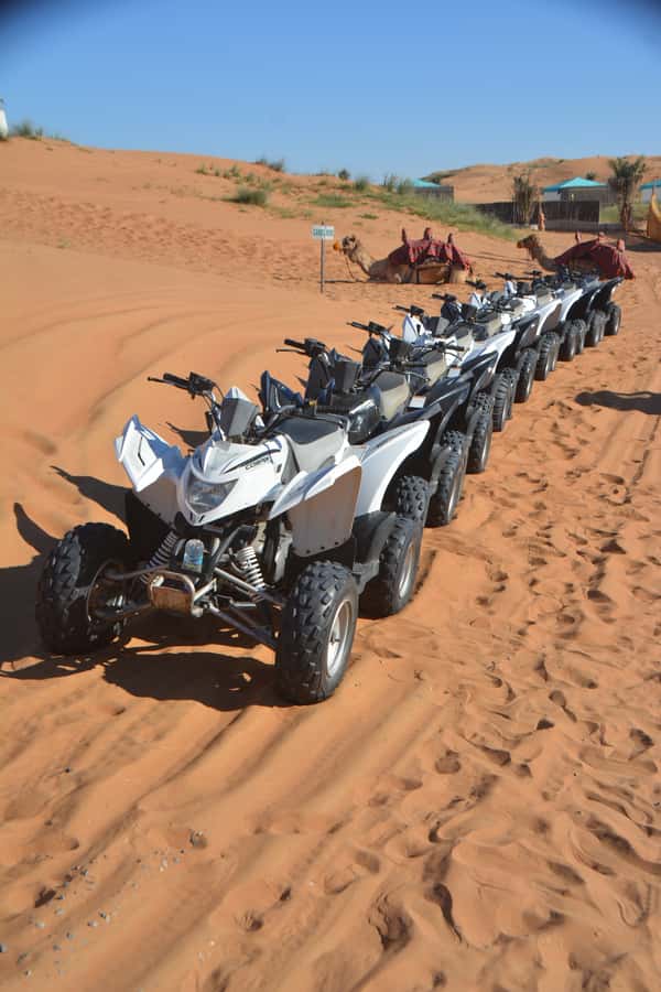 Ras Al Khaimah: Guided Quad Bike Tour - Dinner, local food, and evening entertainment
