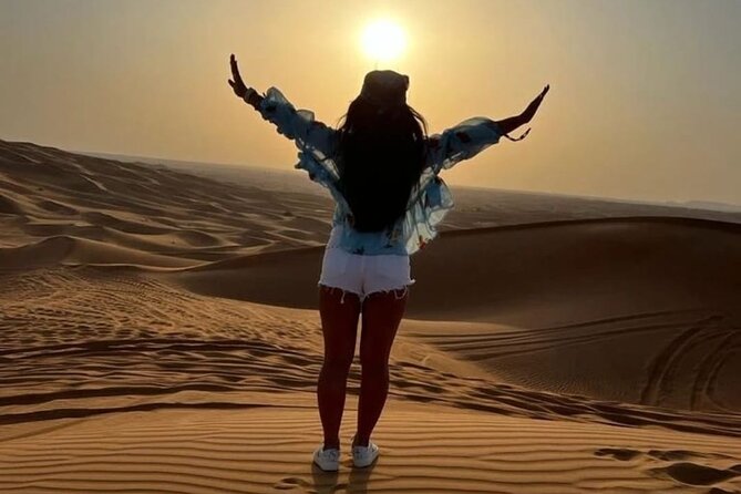 Red Dune Desert Safari With 4x4 pick up & drop off BBQ Live Show - BBQ Buffet, Drinks, and the Premium Seating Choice