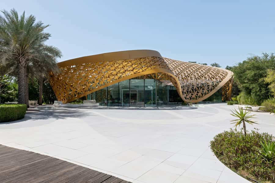 Sharjah: Al Noor Island and Butterfly House Entry Ticket - Arriving beside Al Noor Mosque