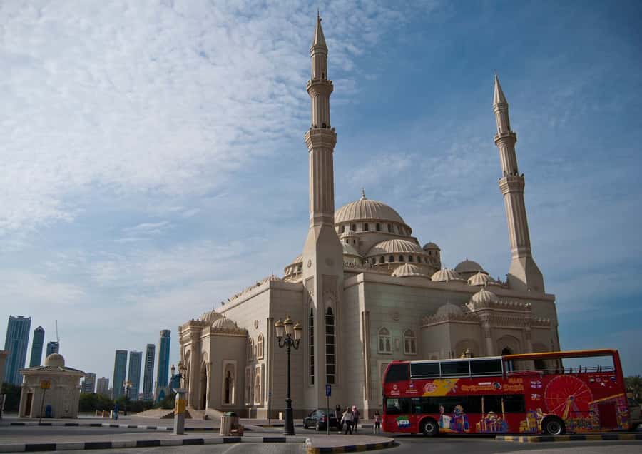 Sharjah: City Sightseeing Hop-On Hop-Off Bus Tour - Central Souq and King Faisal Road