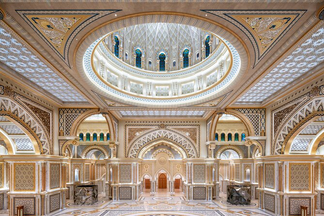 Sheikh Zayed Mosque And Qasr Al Watan Visit From Dubai - Sheikh Zayed Mosque: quiet beauty and careful access