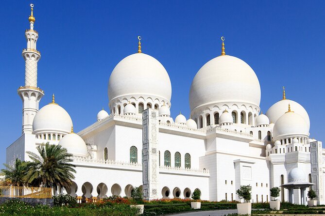 Sheikh Zayed Mosque Half Day Tour in Abu Dhabi - Why Sheikh Zayed Grand Mosque deserves your time