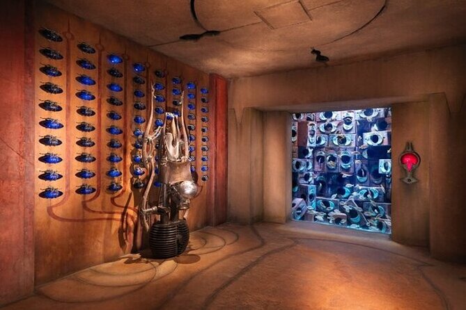 Skip The Line : Atlantis Lost Chambers Aquarium - The Lost Chambers route and its underwater setting