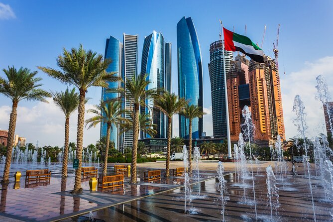 Small Group Abu Dhabi City and Sightseeing Tour From Dubai - Heritage Village and Abu Dhabi’s traditional side
