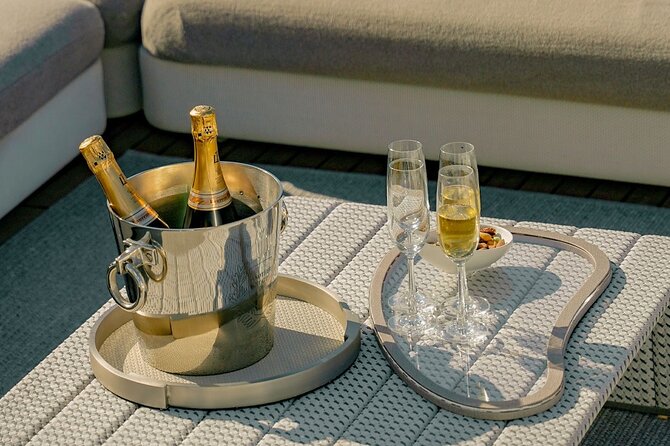 Sunseeker Superyacht: VIP Dining, Premium Drinks & Music - DJ, live saxophone, and the evening mood