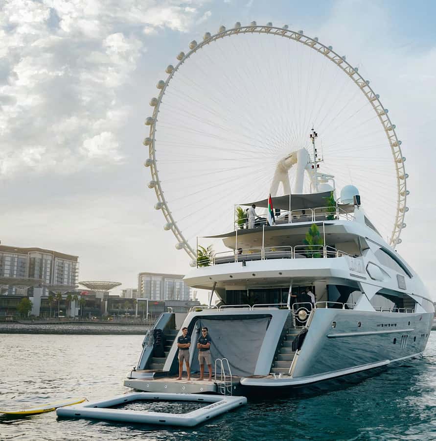 Sunseeker Superyacht: VIP Dinner, Premium Drinks& Live Music - Arriving at Dubai Harbour for a polished start