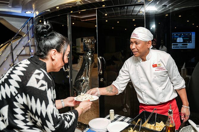 Superyacht Experience in Dubai with Dinner and Live Music - Key points to know before booking