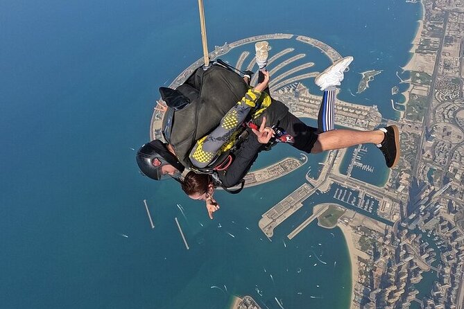 Tandem Skydive experience in Dubai - Freefall over the Palm or desert