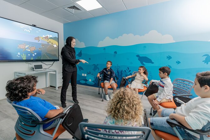 The National Aquarium Abu Dhabi Admission Tickets - Timing your visit around Abu Dhabi’s heat