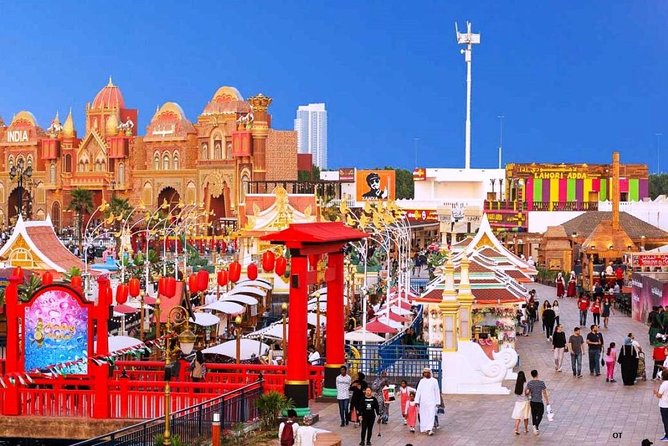 Tickets to Miracle Garden or Butterfly Garden or Global Village - Butterfly Garden: close encounters in nine domes