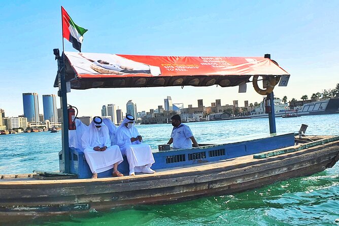 Top 10 places in Dubai with TourGuide - Palm Jumeirah and The Pointe
