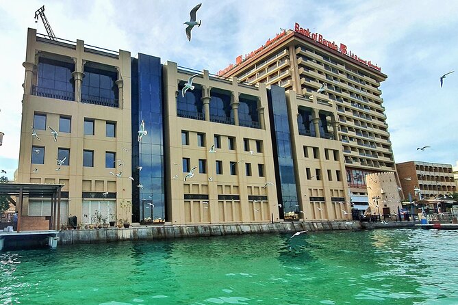 Top 10 places in Dubai with TourGuide - Dubai Frame and Zabeel Palace