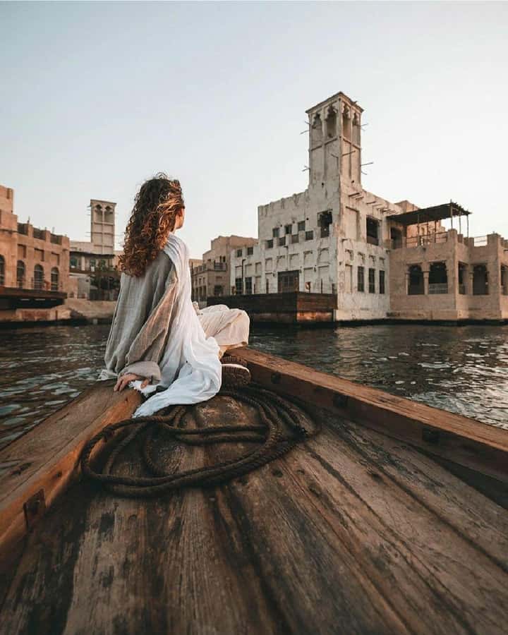 Walking Tour in Old Dubai.with Local Friend - Meeting at Sharaf DG and finding your bearings